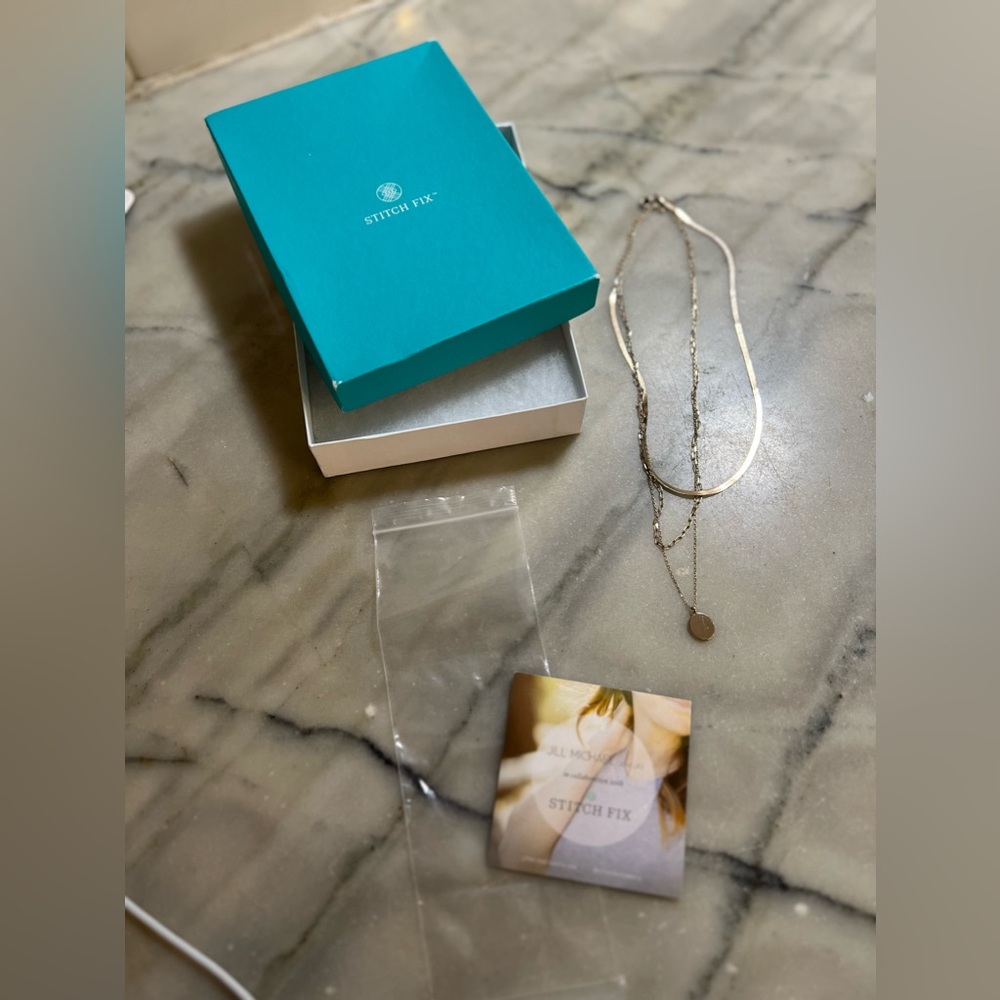 💎💎 Layered Necklace JILL MICHAEL
Samantha Triple Layer Chain Necklace